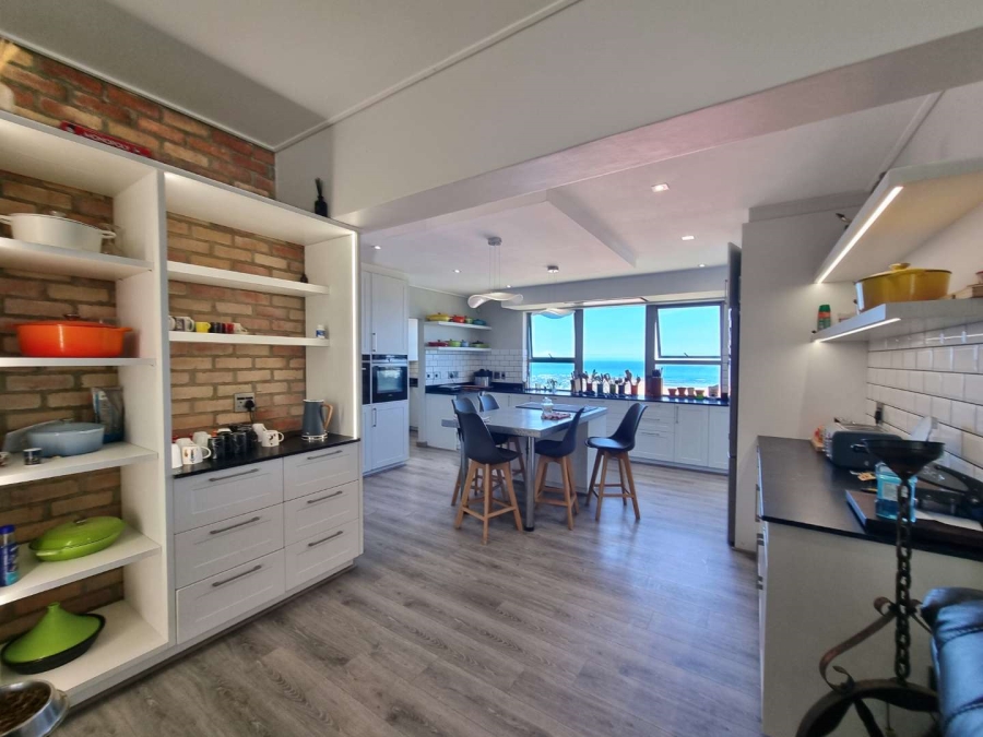 4 Bedroom Property for Sale in Onrus Western Cape